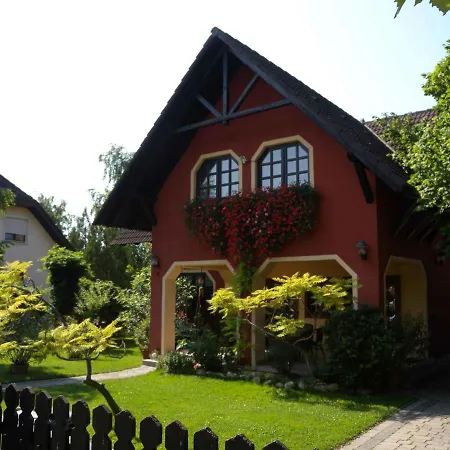 In - Balaton 19988 Apartament