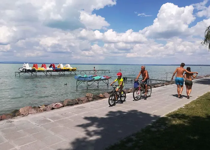 In - Balaton 19988 Siófok